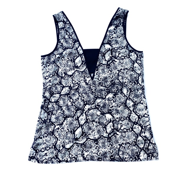EXPRESS • Snakeskin Print Tank - Picture 4 of 5